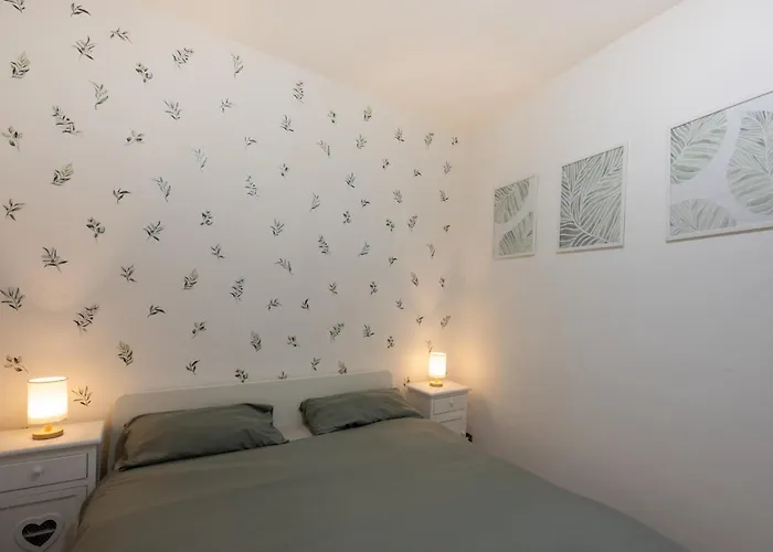 Old Town Experience Cenova